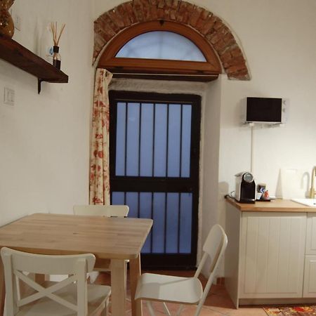 Bed and Breakfast Il Soppalco Корнилья Экстерьер фото