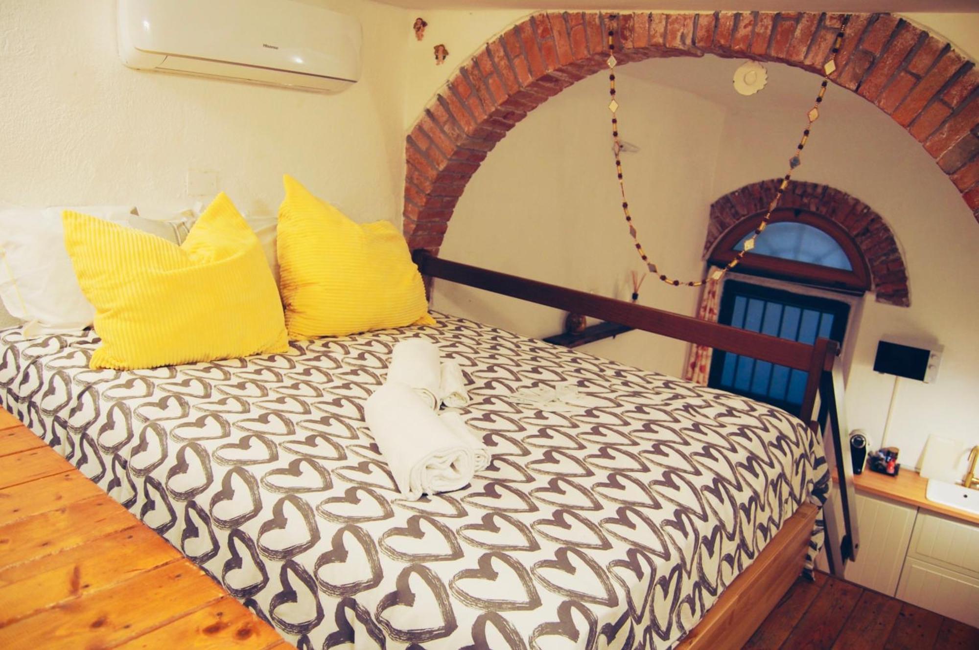 Bed and Breakfast Il Soppalco Корнилья Экстерьер фото